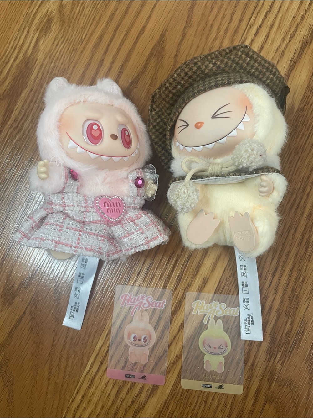 POP MART The Monsters Have A Seat Plush Keychain Bundle โ DADA & SISI - Picture 2 of 7